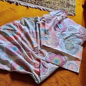 Pioneer woman table cloth